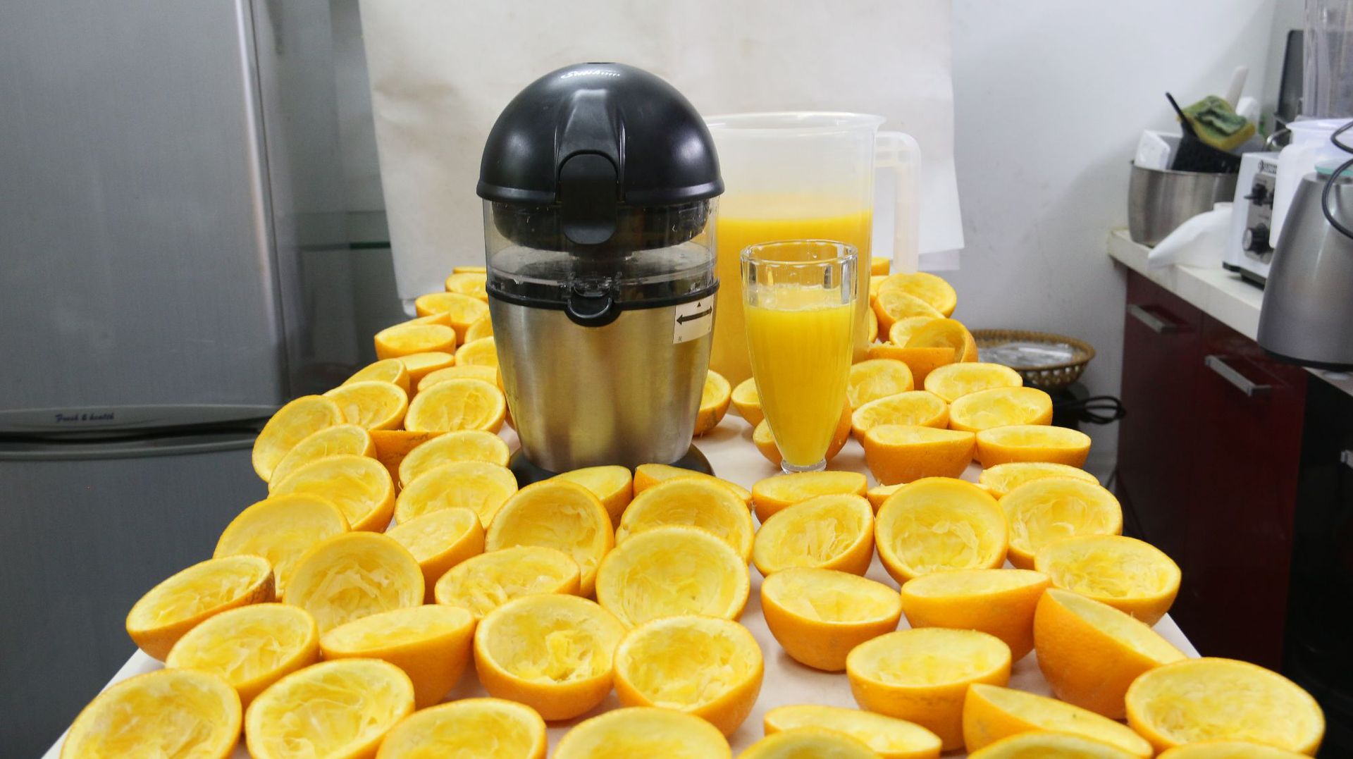 Электрическая соковыжималка дл – обзор и цена Citrus Lemon Squeezer